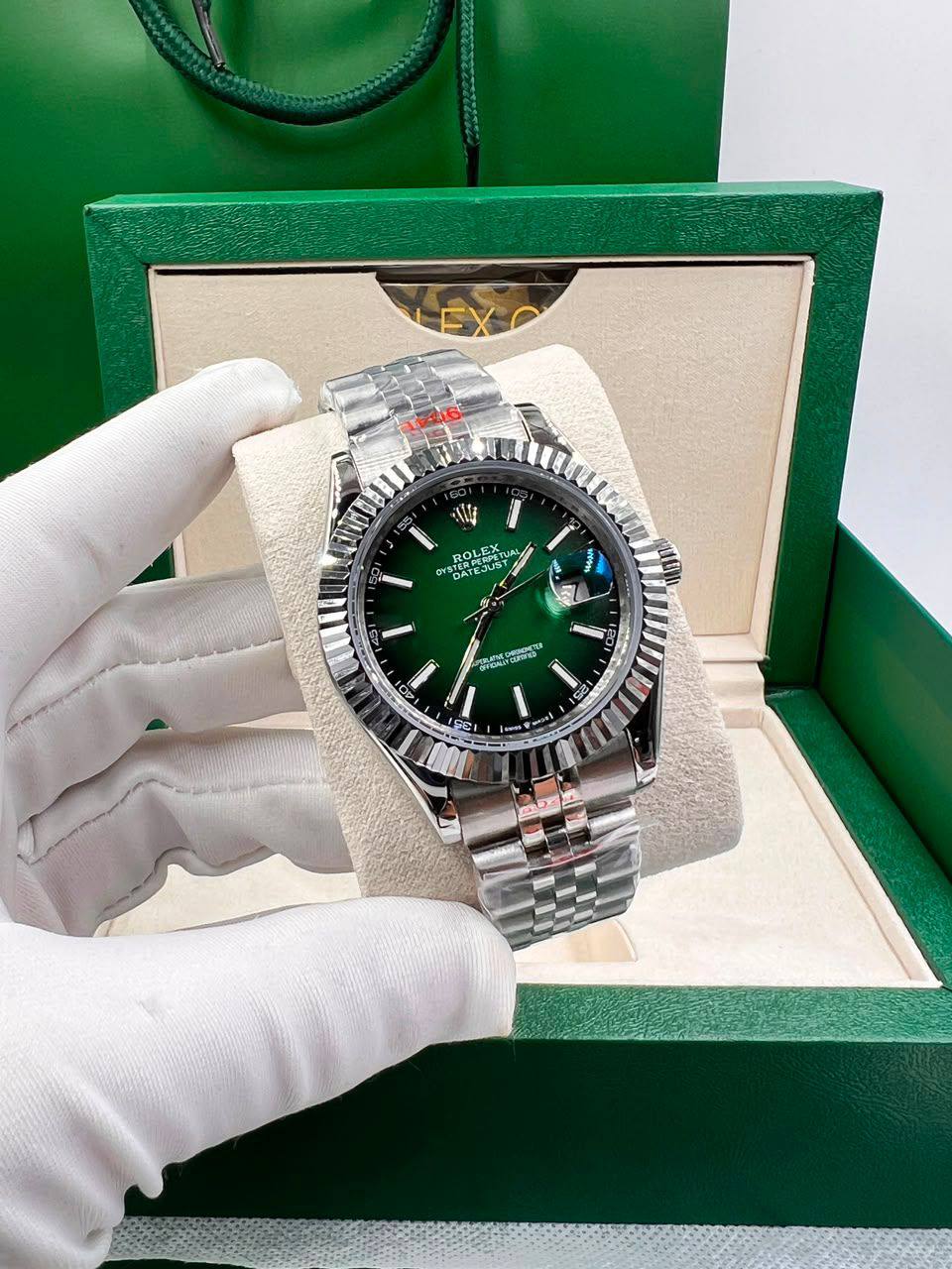 Rolex
Automatic  
190 dhs💓

Zain85
♥️♥️♥️