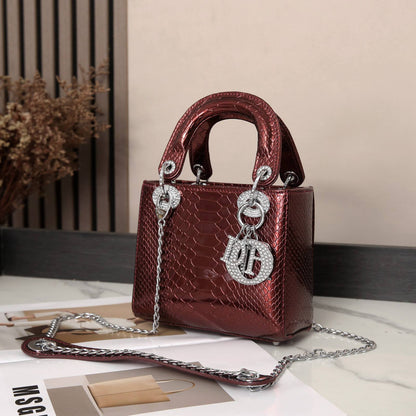DIOR

Best quality 

without box

120 dhs🇦🇪🇦🇪 

size 18CM

Zain290
♥️♥️♥️