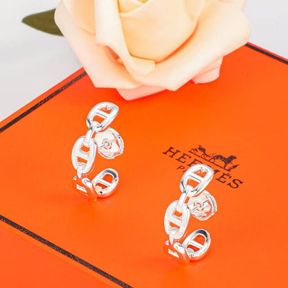 Hermes Earrings* 🎲
Master Quality 

*50* AED normal box 📦

Zain48
♥️♥️♥️