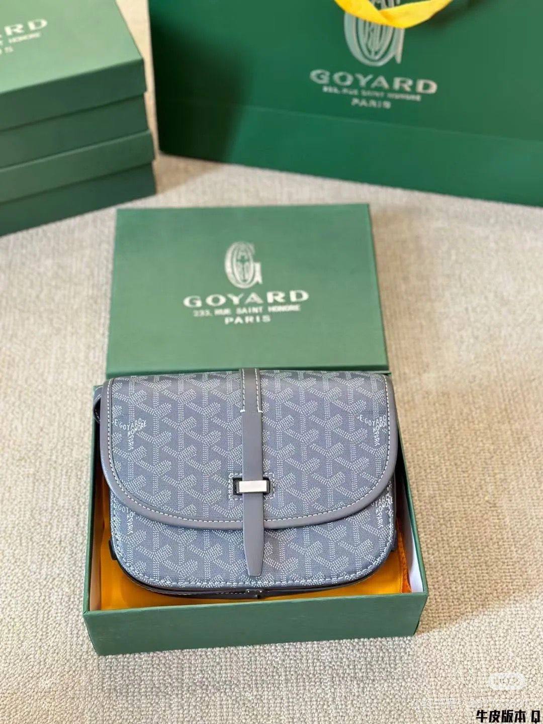 GOYARD
Size     22×17×9cm

90 dhs🪙🌨️

Withbox
🎁🎁🎁

Zain04
♥️♥️♥️