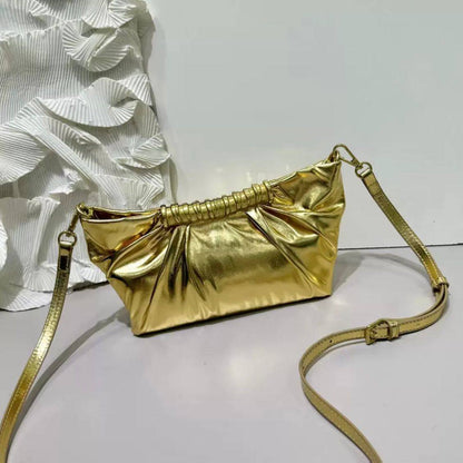 BOTTEGA 

GOOD QUALITY 

WITH BOX 
🎁🎁🎁

90 dhs✅

Zain39
♥️♥️♥️