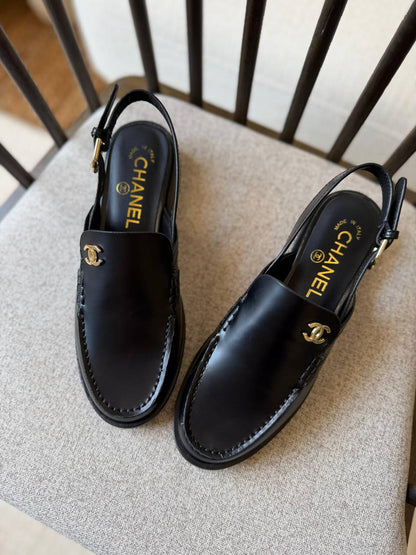 Chanel
𝑨𝑨𝑨 𝑸𝒖𝒂𝒍𝒊𝒕𝒚
𝑺𝒊𝒛𝒆 𝟑5 𝒕𝒐 𝟒2 
450 dhs✅

Zain81
♥️♥️♥️