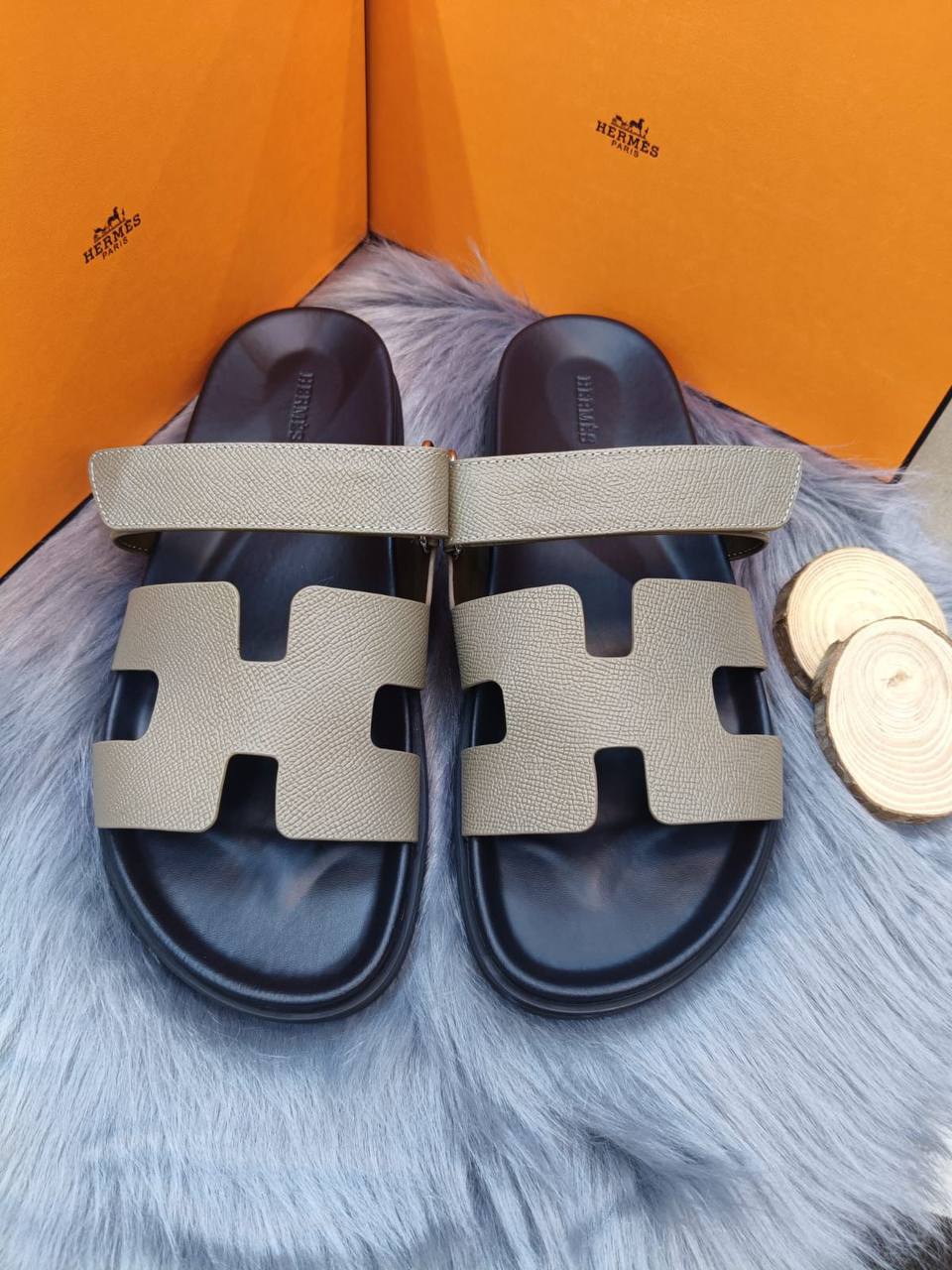 Hermes
*master quality*🌸
*size: 36 to 44*🌸
260 dhs✅

Zain119
♥️♥️♥️