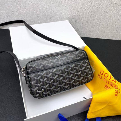 GOYARD 
SLING BAG 
UNISEX HIGH QUALITY 
WITH BOX 
100 dhs✅

Zain39
♥️♥️♥️