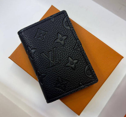 LV Wallets

With box🎁

45 dhs✅

Good quality

Zain93
♥️♥️♥️