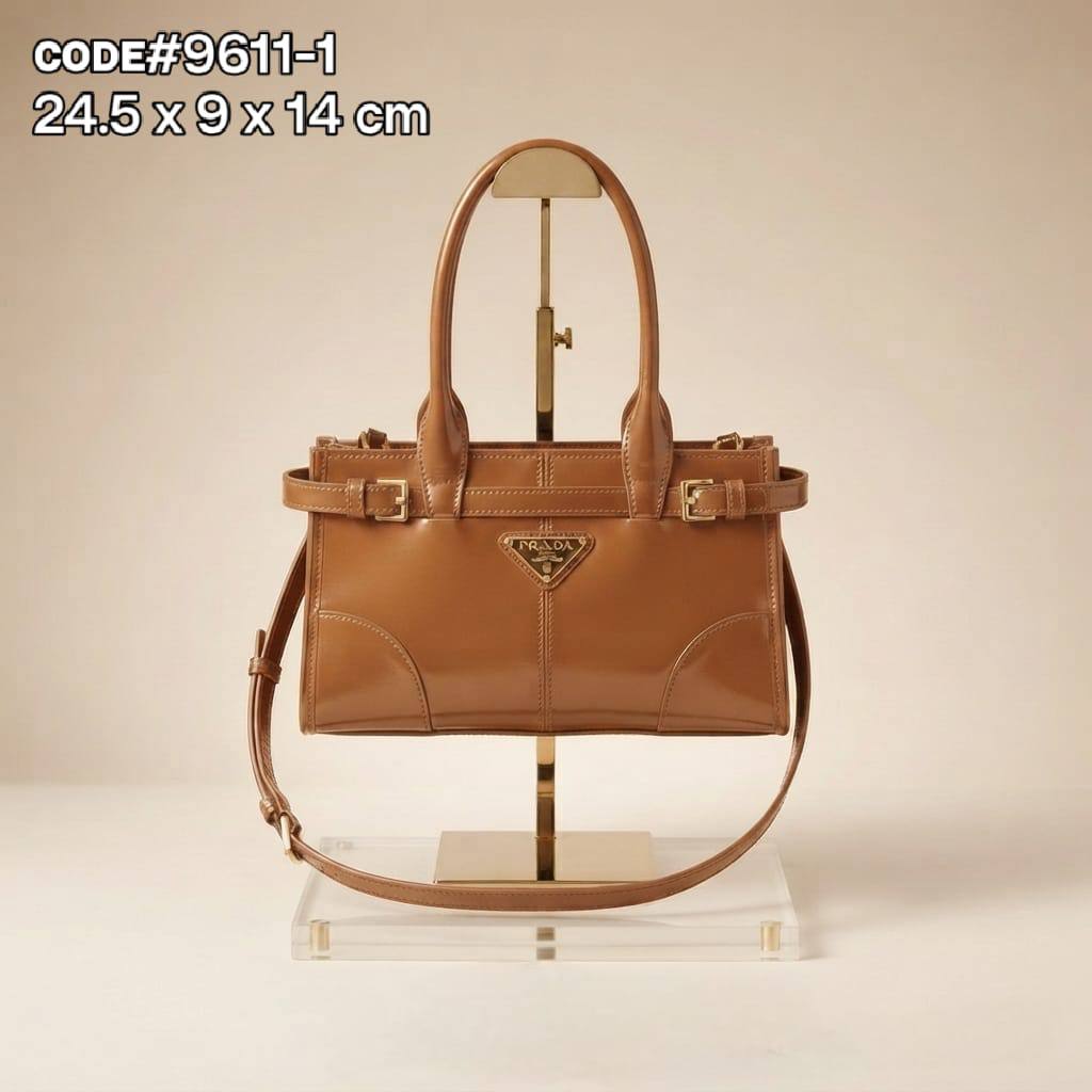 Prada ʙᴏɴɴɪᴇ ʜᴀɴᴅʙᴀɢ
ʟᴀᴍʙsᴋɪɴ ʟᴇᴀᴛʜᴇʀ ᴍᴀᴛᴇʀɪᴀʟ
ɢᴏʟᴅ ʜᴀʀᴅᴡᴀʀᴇ
ɪᴛ ʜᴀs ᴀ ʙᴇʟᴛ ʟᴏɴɢ sᴛʀᴀᴘ
sɪᴢᴇ : 24.5  cm

90 dhs🇦🇪🇦🇪

Zain31
♥️♥️♥️