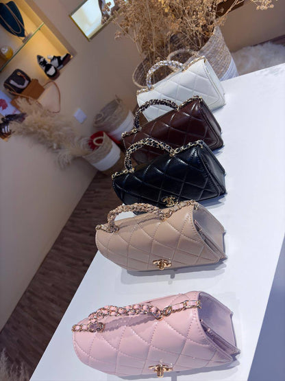 Chanel
100 dhs💓

Zain158
♥️♥️♥️