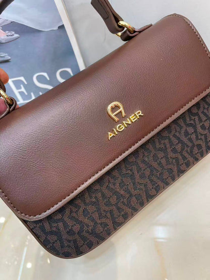 Aigner
110 dhs✅
withbox

Zain143
♥️♥️♥️