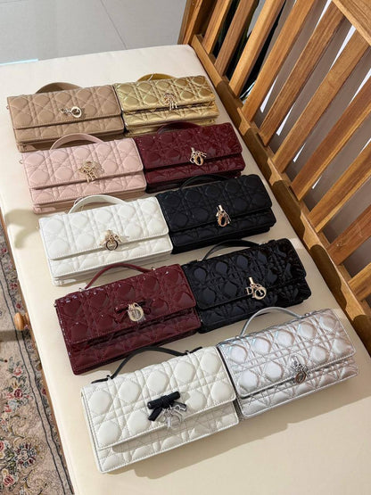 Bags
Super Master Quality ⚡️
Original Packing 🎁
Size 20&25 CM📏
For Price 👇 WhatsApp✅
0568585901 
0507557372
0552275751 Owner Zain 👌

Zain321
♥️♥️♥️