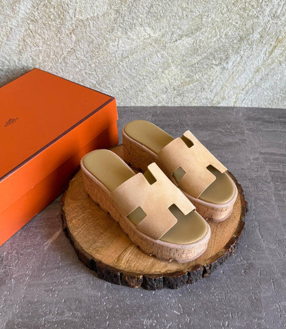 HERMES 
SuperMaster Quality 💯
450 dhs✅
Size: 36-41 💥

Zain171
♥️♥️♥️