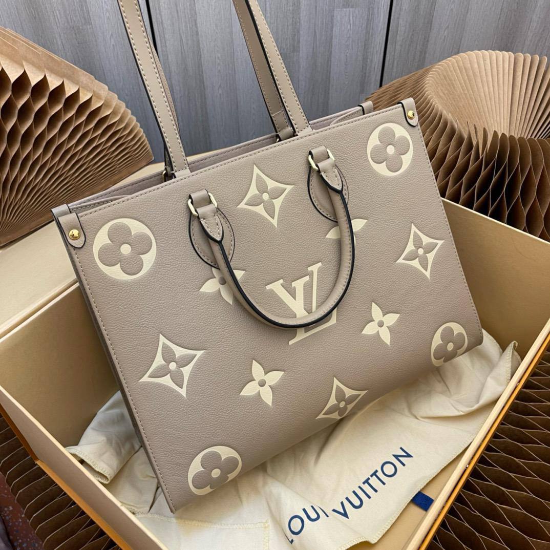 LV 
Master❣️❣️

#36cm=440 dhs🇦🇪🇦🇪

Zain228
♥️♥️♥️