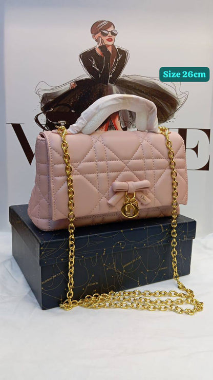 Dior
Good quality
 with box 
120 dhs💓

Zain186
♥️♥️♥️