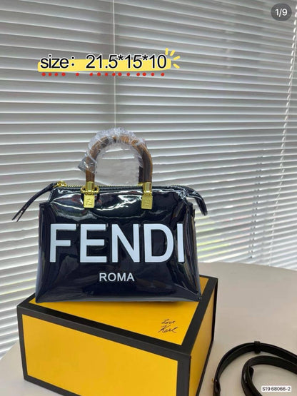 Fendi

85 dhs✅

with box
🎁🎁🎁

Zain38
♥️♥️♥️