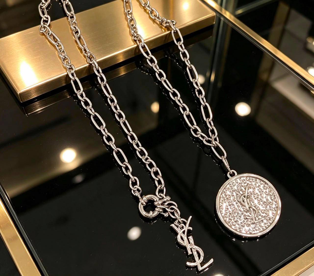 YSL set
Necklace 
Earrings 
Bracelet 
Master quality 💐

*160* AED normal box 📦

Zain48
♥️♥️♥️