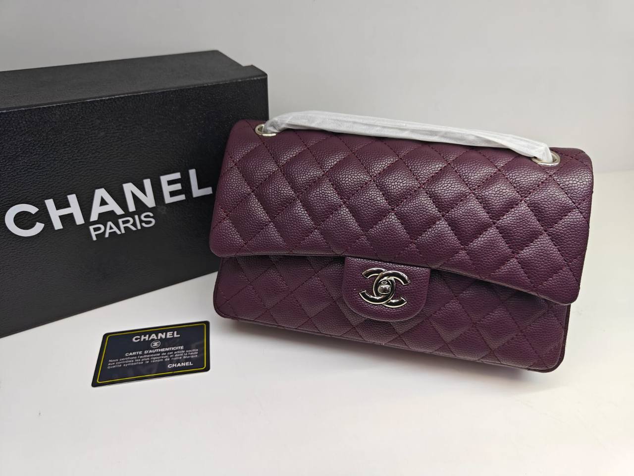 Chanel 
120 dhs✅ 
with box

Zain235
♥️♥️♥️