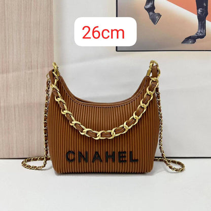 Chanel 
100 dhs✅

Zain143
♥️♥️♥️