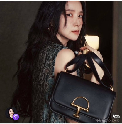 Gucci
Master💓💓
250 dhs✅

Zain10
♥️♥️♥️