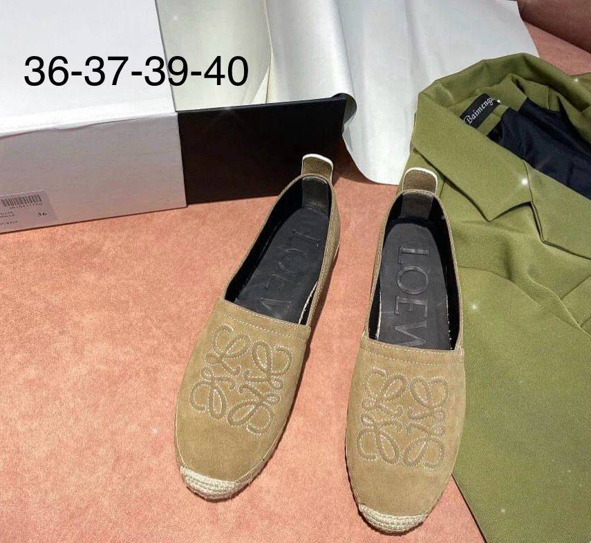 LOEWE SHOES
GOOD QUALITY
85 dhs❣️

Zain40
♥️♥️♥️