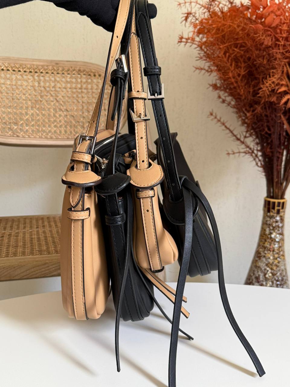 FENDI
25cm
300 dhs❤️
35cm
310 dhs❤️
Top quality 
With box🎁

Zain167
♥️♥️♥️