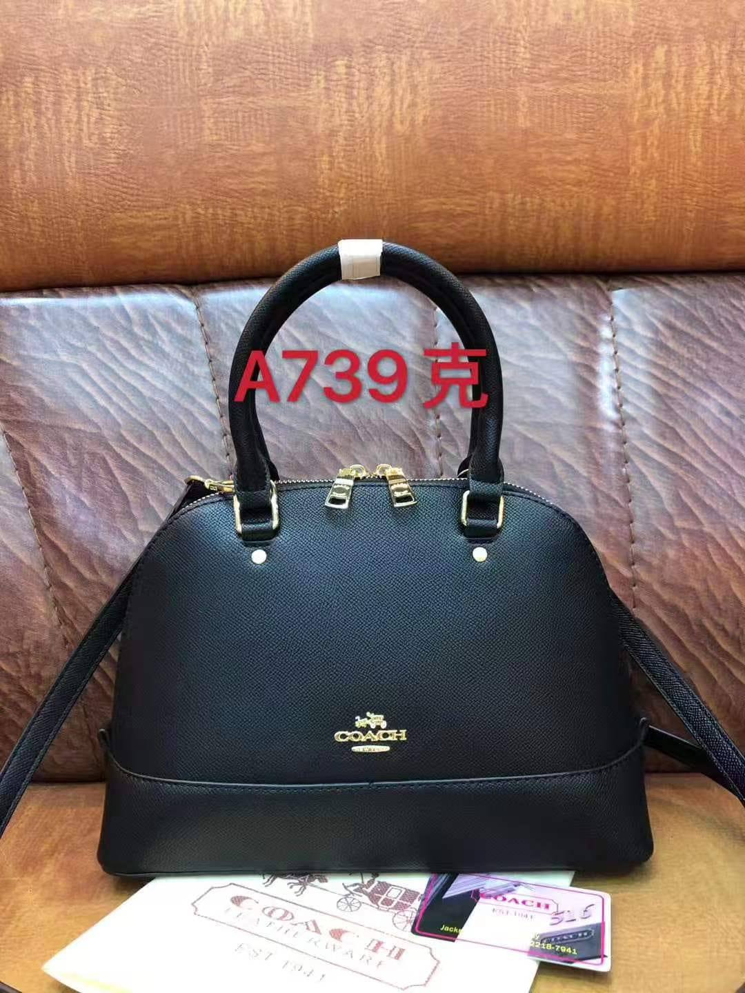 Coach
High quality
90 dhs✅

Zain136
♥️♥️♥️