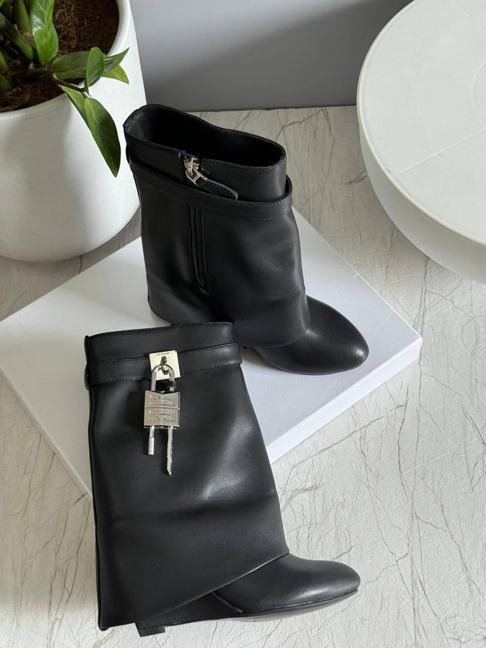 Boots 
For Price 👇 WTSP Text Zain 0568585901

Zain171
♥️♥️♥️