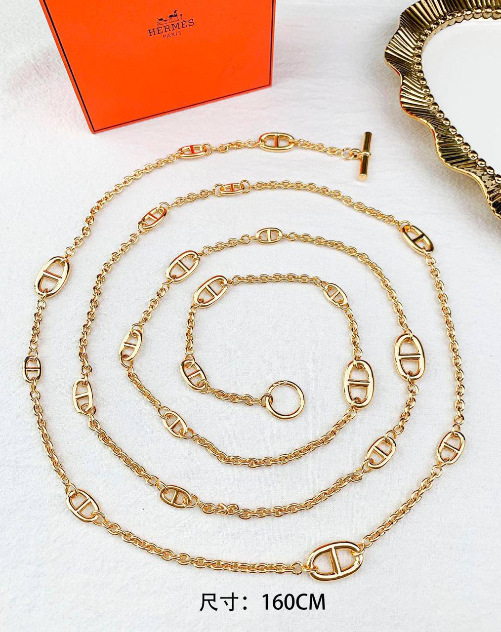 Long Necklace Hermes

200 dhs🇦🇪🇦🇪
160 Cm Length

WITH BOX AND PAPER BAG🛍️🎁
Zain89
♥️♥️♥️