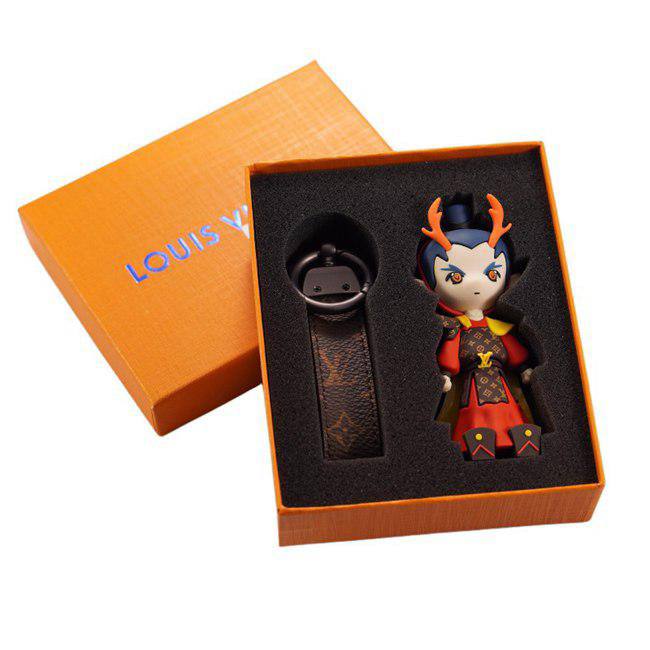 LOUIS VUITTON🦋*
Key chain ⛓️‍💥 
Master quality 💯
With master box 🗃️ 
45 dhs🪙🌨️

Zain216
♥️♥️♥️