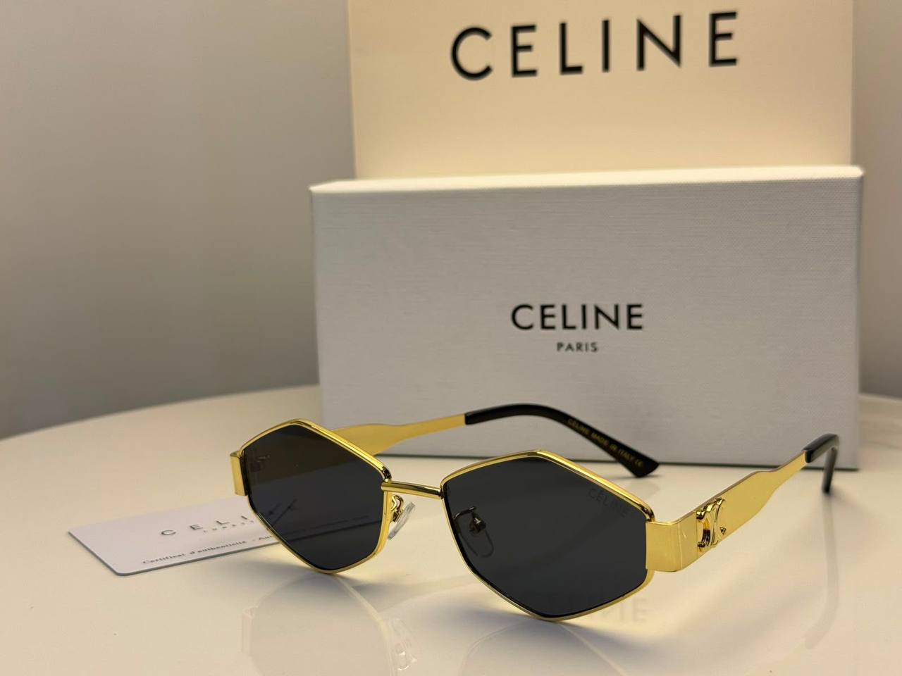 Sunglasses 

65 dhs🇦🇪🇦🇪

Zain182
♥️♥️♥️