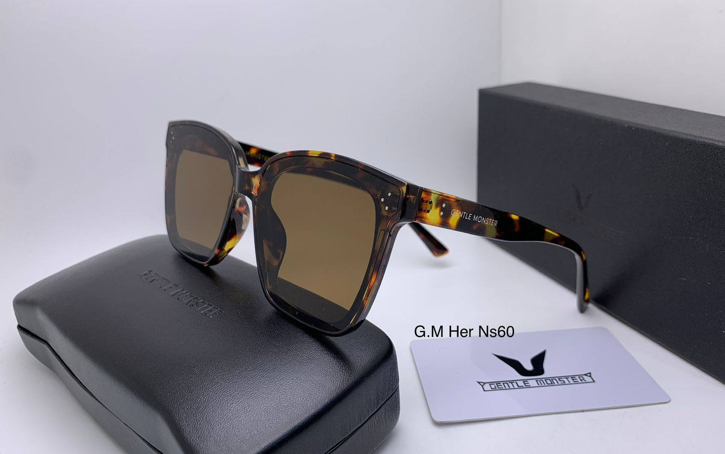 Sunglasses
70 dhs🪙🌨️

Zain126
♥️♥️♥️