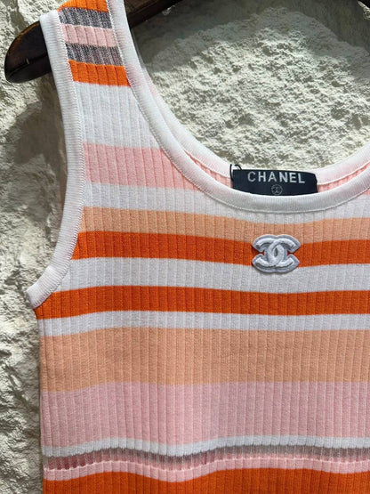CHANEL
Women’s Top
Master Quality 
SML
210 dhs✅

Zain276
♥️♥️♥️