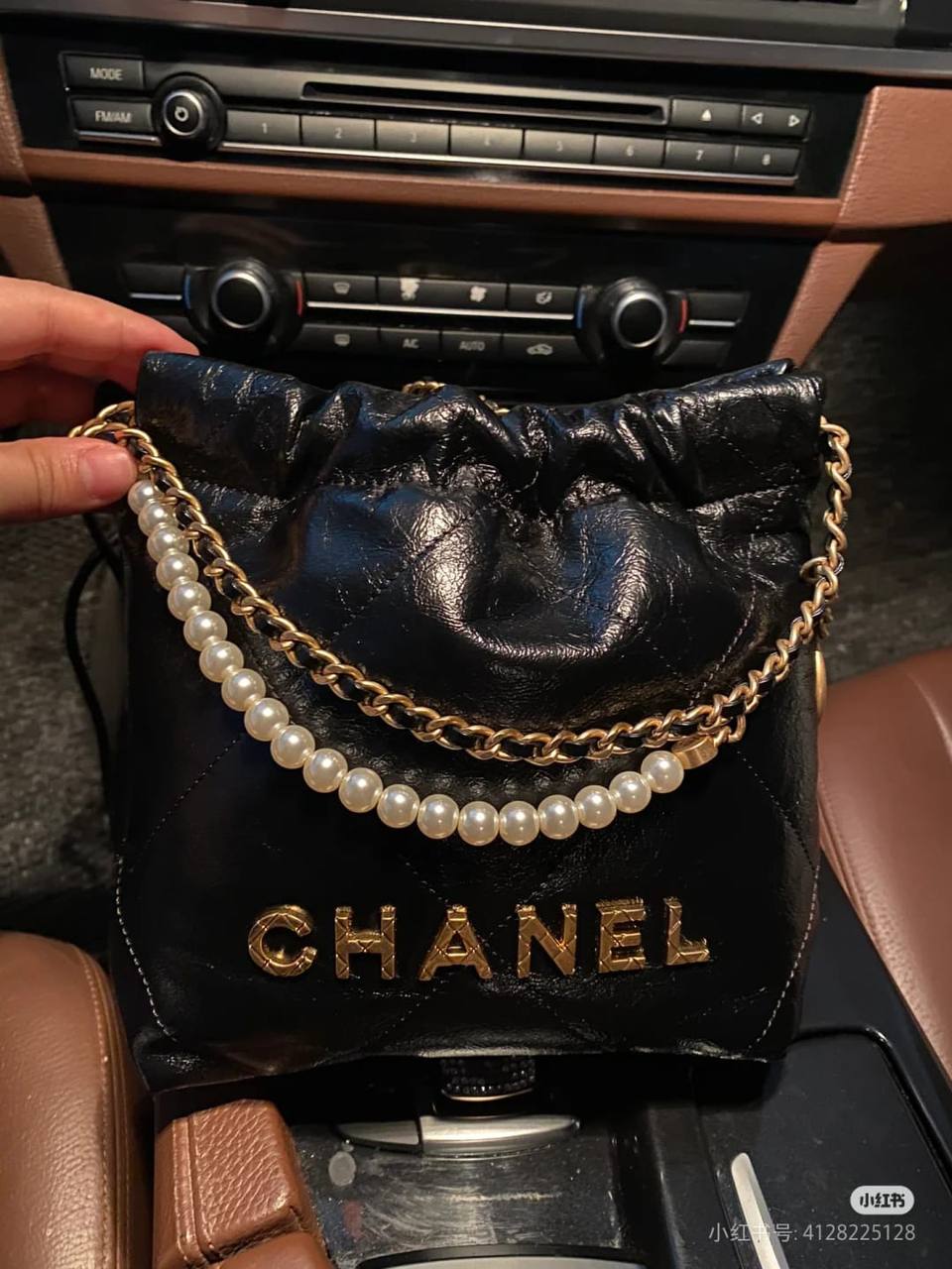 Chanel
100 dhs✅
Have box🎁
2in1
Good quality

Zain07
♥️♥️♥️