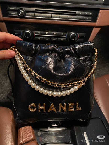 Chanel
100 dhs✅
Have box🎁
2in1
Good quality

Zain07
♥️♥️♥️