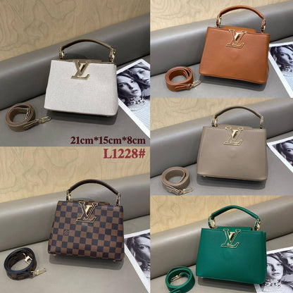 LV
SMALL SIZE GOOD QUALITY
WITH BOX 
🎁🎁🎁

110 dhs✅

Zain39
♥️♥️♥️