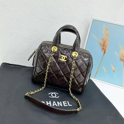 CHANEL 

GOOD QUALITY  

SPECIAL OFFER 

85 DHS🇦🇪🇦🇪🇦🇪

SIZE: 23cm

Zain295
♥️♥️♥️