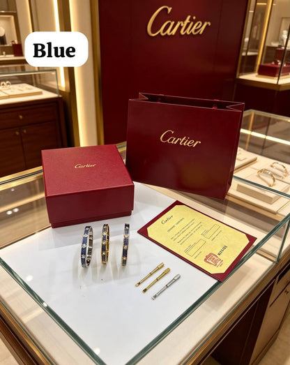 Cartier 
Bangle ✨
Master quality 💯
Size available 👇
16,17,18,19
With normal boxes 📦 
90 dhs🇦🇪🇦🇪

With master box 🗃️ 
140 dhs🇦🇪🇦🇪

Zain216
♥️♥️♥️