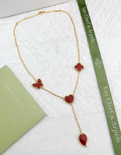 VCA SET ❤️‍🔥*
Necklace 🌊
Earring 🌸
Bracelet ❣️
Master quality 💯
With normal boxes 📦 
150 dhs🪙🌨️
With master box 🗃️ 
230 dhs🪙🌨️

Zain216
♥️♥️♥️