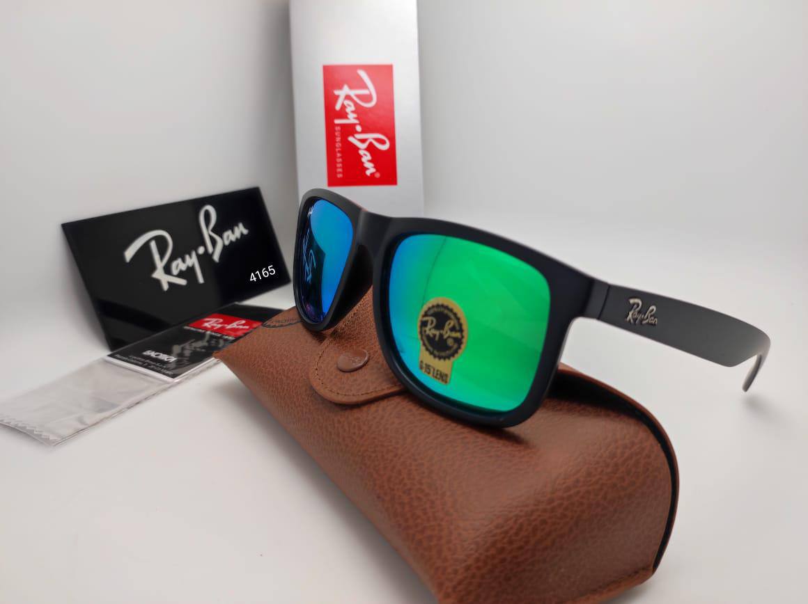 Ray Ban
60 dhs🪙🌨️

Zain126
♥️♥️♥️