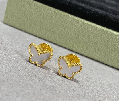 VCA set* 🎲
Necklace 
Earrings 
Bracelet 
Master quality 💎

150 dhs🗽
normal box 📦

Zain48
♥️♥️♥️