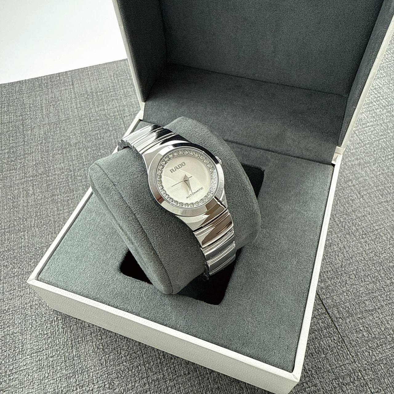 Gucci
60 dhs❤️

Zain45
♥️♥️♥️