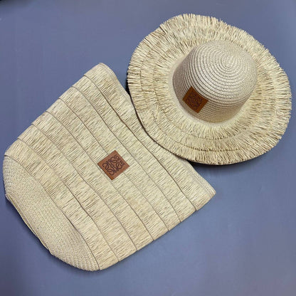 BEACH BAG 

NEW CAME ,

GOOD QUALITY ,

BAG AND 
HAT ONE SET 
90 dhs🇦🇪🇦🇪

Zain39
♥️♥️♥️