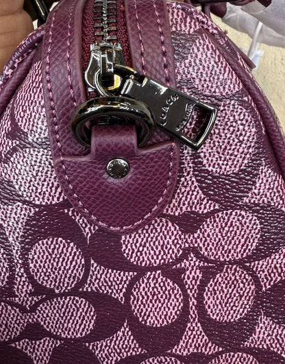 COACH 
GOOD QUALITY 💯
90 dhs🪙🌨️
WITH BOX 📦

Zain28
♥️♥️♥️