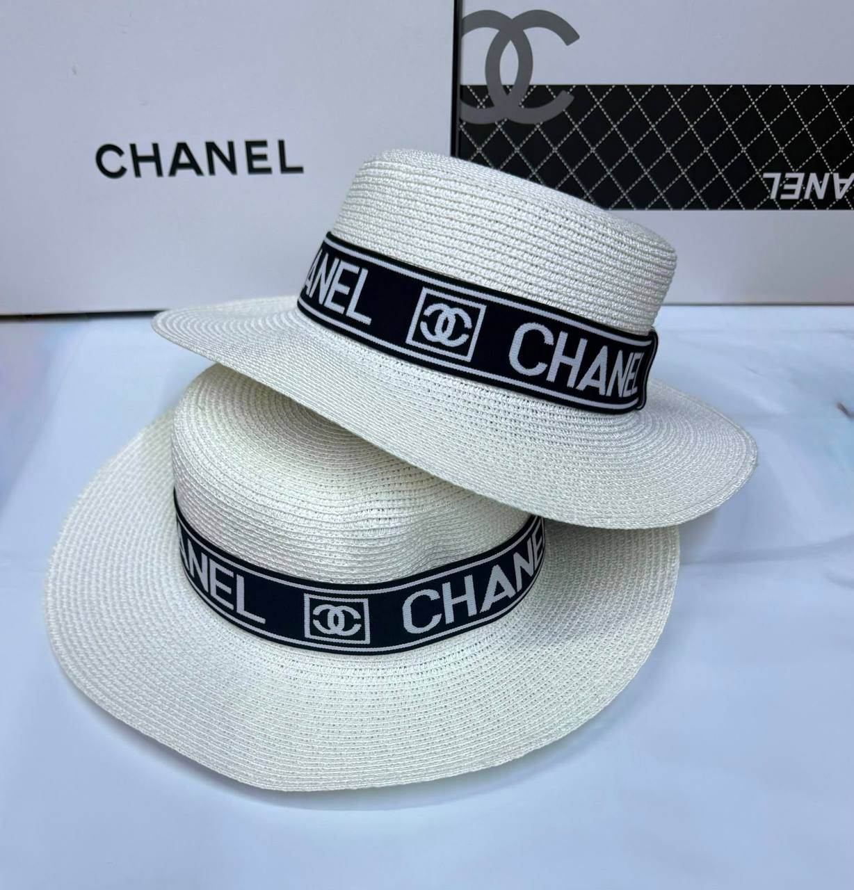 HAT
60 dhs💓

Zain93
♥️♥️♥️