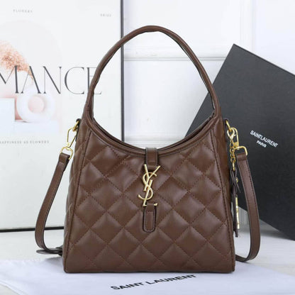 YSL Saint Laurent
Hobo Bag Gold Hardware
Quilted Nappa Leather
With Long Belt Strap
With BOX🎁

Size : 25 cm
110 dhs✅

Zain239
♥️♥️♥️