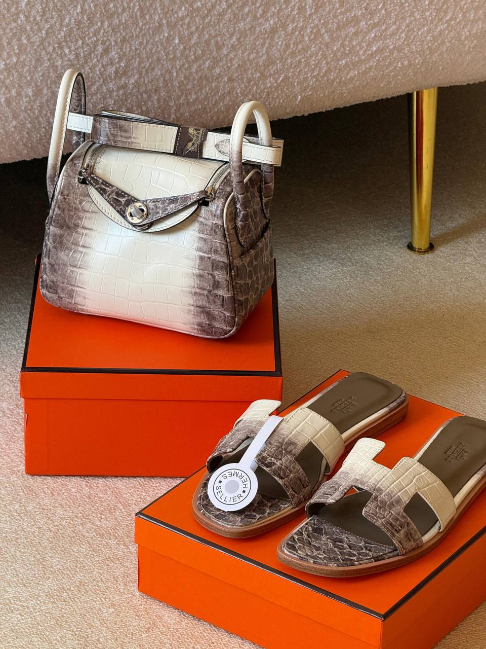 Hermes
lindy 18cm💕master quality😍with box❤️
690 dhs❤️💚❤️
only bag

Zain52
❤️💚❤️