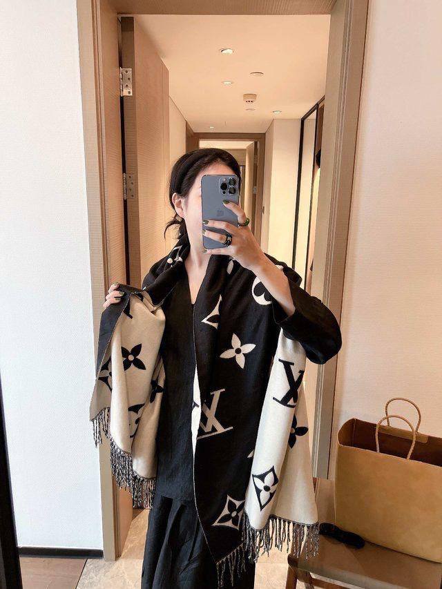 Coming new stock
Winter scarf 
45 dhs🪙🌨️

Zain93
♥️♥️♥️