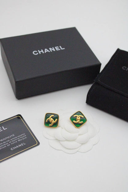 Master earrings

60 dhs 

Zain122
♥️♥️♥️