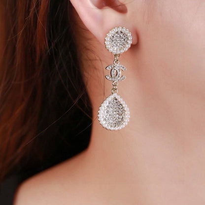 *CHANEL❤️‍🔥*
Earring 🦋
Master quality 💯
With normal boxes 🗃️ 
55 dhs🇦🇪🇦🇪🇦🇪

With master box 📦 
70 dhs🇦🇪🇦🇪🇦🇪

Zain216
♥️♥️♥️