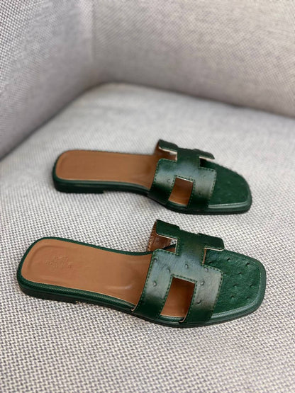 Hermes  
100 dhs✅
Size 36-42

Zain55
♥️♥️♥️