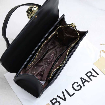 BVLGARI 

95 dhs🪙🌨️

with box
🎁🎁🎁

Zain90
♥️♥️♥️