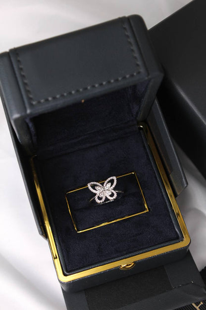 *GRAFF* 💎
*RING* 
Butterfly Silhouette Diamond Mini Ring
WHITE GOLD
🆕🎉🥳🎊🆕
↗️ *Super Master Quality ®️*
For Price 👇 WTSP Text Zain 0568585901

Zain106
♥️♥️♥️
